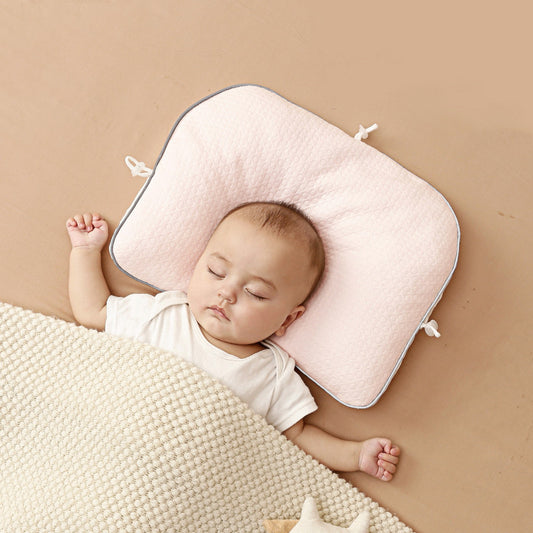 Babykudde med andningsbart meshtyg – Ergonomiskt stöd för små barn